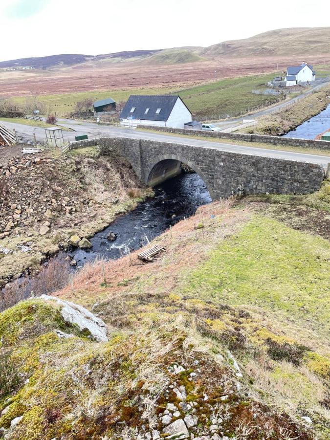 Villa The Bridge Self Catering Kilmaluag Exterior foto